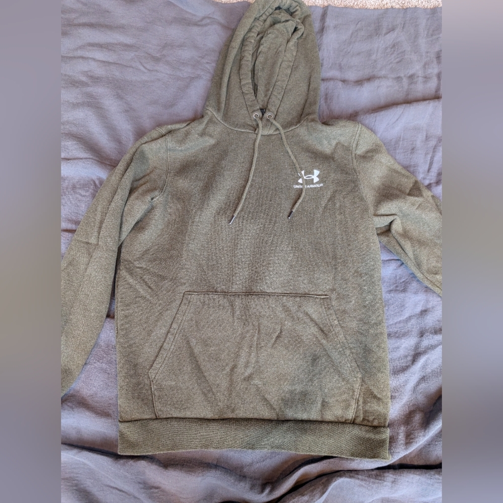 Under Armour Men’s Pullover Hoodie – Olive Tone
